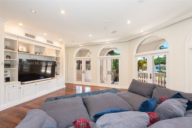 Private and prestigious waterfront estate featuring Panoramic - photo 9