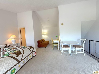 LAKE LIVING AT IT'S BEST ! UNIT R-7 Whether you're an avid - photo 23