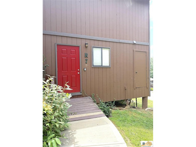 LAKE LIVING AT IT'S BEST ! UNIT R-7 Whether you're an avid - photo 34