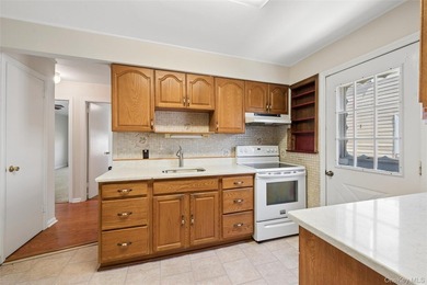 Searching for a home with the perfect layout and actual room to - photo 4