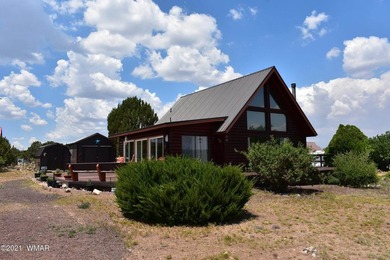 This beautiful Mountain Cabin in White Mountain Lakes has much - photo 1