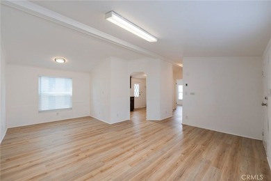 Welcome to this bright home in Le Fontaine Estates of Santa Ana - photo 4