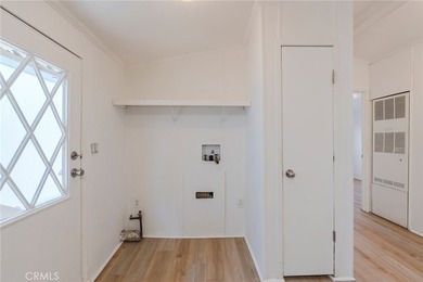 Welcome to this bright home in Le Fontaine Estates of Santa Ana - photo 8