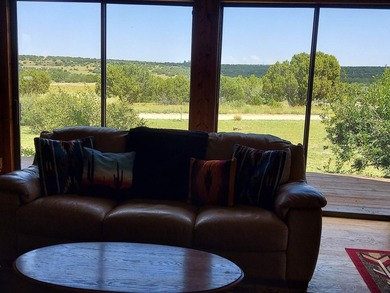 This beautiful Mountain Cabin in White Mountain Lakes has much - photo 8