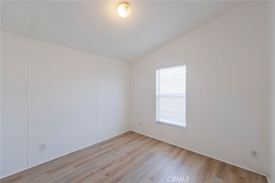 Welcome to this bright home in Le Fontaine Estates of Santa Ana - photo 10