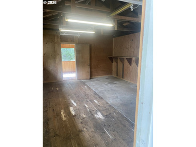 Coastal Cottage Fixer-Upper on Nearly an Acre in Port - photo 12