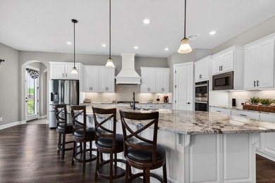 Elegant 4-bedroom home in a gated golf and lakeside Legends Golf - photo 16
