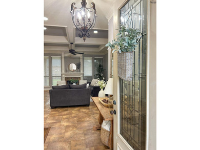Beautiful 4BR/2BA home originally built by RJ Wachsman Homes. 2 - photo 3