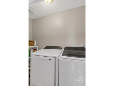 Welcome home to this beautifully maintained single-level retreat - photo 24