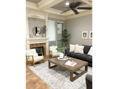 Beautiful 4BR/2BA home originally built by RJ Wachsman Homes. 2 - photo 7