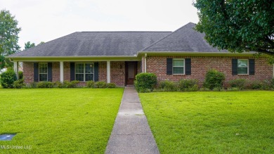 Lake Home Sale Pending in Jackson, Mississippi