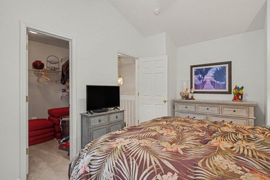 Location, location, location! Enjoy this wonderful 3-bedroom, 2 - photo 11