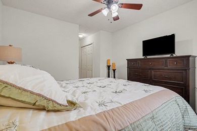 Location, location, location! Enjoy this wonderful 3-bedroom, 2 - photo 13
