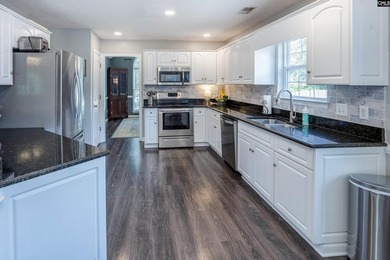 Meticulously maintained and full of timeless charm, this - photo 14