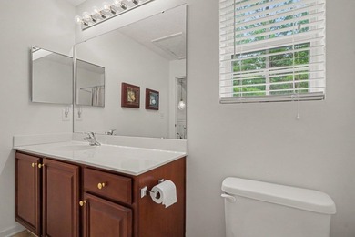 Location, location, location! Enjoy this wonderful 3-bedroom, 2 - photo 18