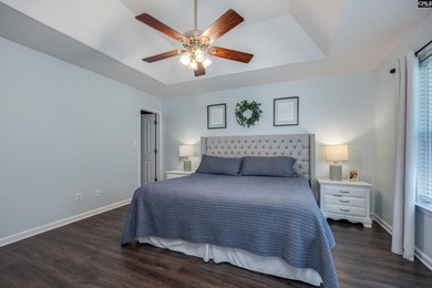 Meticulously maintained and full of timeless charm, this - photo 19