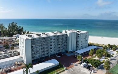 Experience true beachfront living in this stunning corner-unit - photo 20