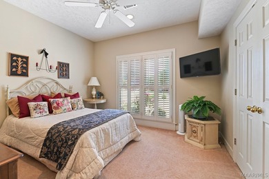 TOWNE LAKE GOLF COURSE BEAUTY! Don't miss this beautifully - photo 30