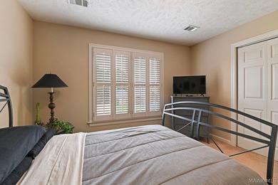 TOWNE LAKE GOLF COURSE BEAUTY! Don't miss this beautifully - photo 39