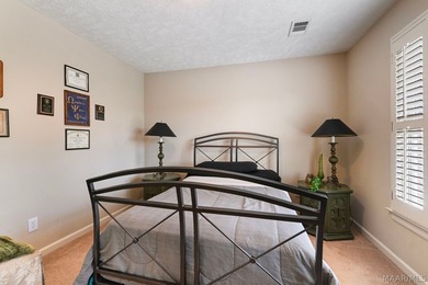 TOWNE LAKE GOLF COURSE BEAUTY! Don't miss this beautifully - photo 41