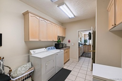 TOWNE LAKE GOLF COURSE BEAUTY! Don't miss this beautifully - photo 46