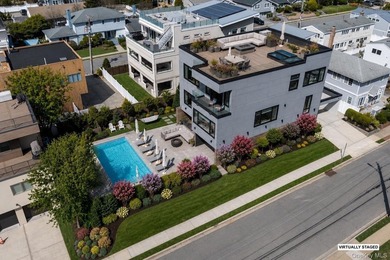 Experience unparalleled luxury in this custom modern estate - photo 4