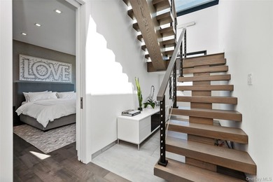 Experience unparalleled luxury in this custom modern estate - photo 6