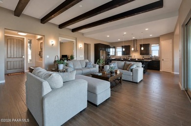 This freshly painted, immaculate home has been so well cared for - photo 10
