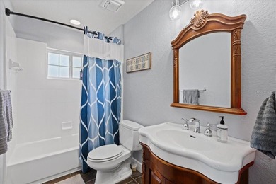 Motivated Seller * A stunning 4 bedroom/4 bathroom , 2 story - photo 45