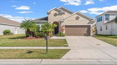 Lake Home For Sale in Saint Cloud, Florida