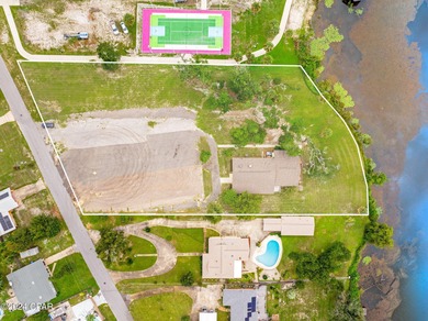 Check out this Unique Water Front property that can be used for - photo 3