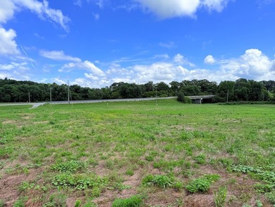 5.58 ACRES, m/l, Excellent Acreage Tract with LOTS of room for - photo 2