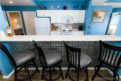 Unicorn Alert! Garage now Included~! View! 2 boat slips. This - photo 7