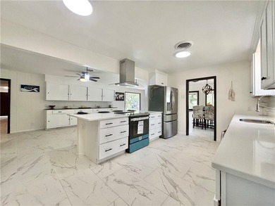 PRICE DROP! This beautifully updated ranch-style home offers - photo 12