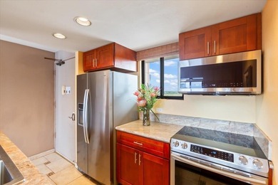 Kihei beachfront living at its finest! This beautifully - photo 16