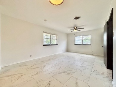PRICE DROP! This beautifully updated ranch-style home offers - photo 19