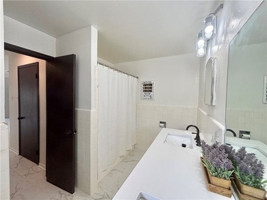 PRICE DROP! This beautifully updated ranch-style home offers - photo 21