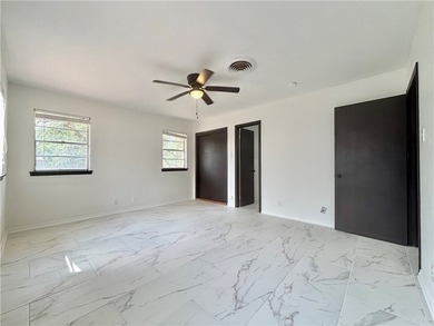PRICE DROP! This beautifully updated ranch-style home offers - photo 22