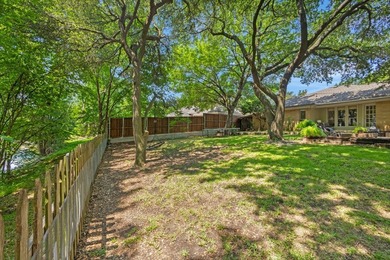 *Multiple offers received. Please submit offers by 7pm Tuesday.* - photo 27