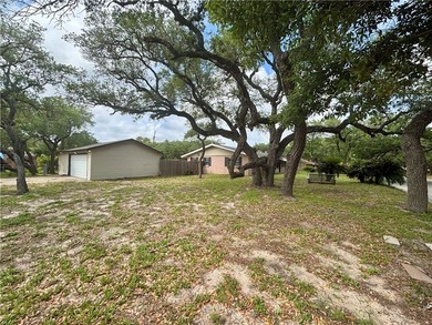 PRICE DROP! This beautifully updated ranch-style home offers - photo 32