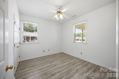 Welcome to Comfort and Tranquility in this sought after 55+ - photo 5