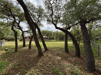 PRICE DROP! This beautifully updated ranch-style home offers - photo 36