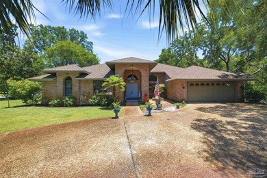 Beautifully updated custom pool home with a new roof (2022) - photo 4