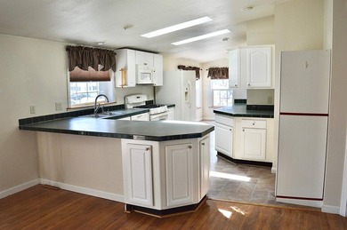 Welcome to Briar Ridge Estates where your new home awaits. This - photo 5