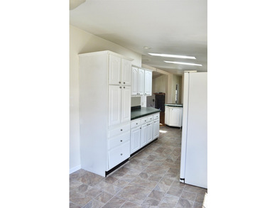 Welcome to Briar Ridge Estates where your new home awaits. This - photo 6