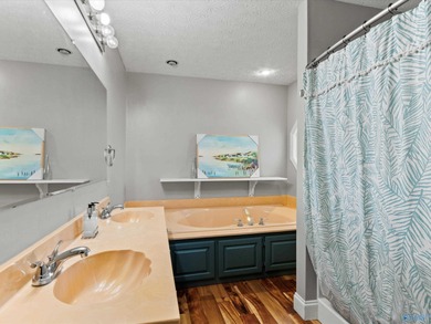 Magnificent deep-water riverfront retreat with stunning - photo 18