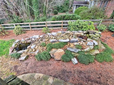 Close to everything East Cobb has to offer*First time on the