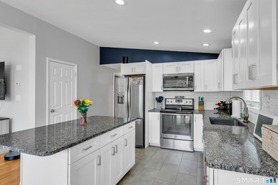 Welcome home to this bright and inviting 3-bedroom, 2-full-bath - photo 20