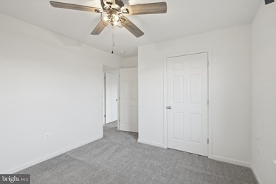 Built in 2022 and meticulously maintained, this Richmond - photo 26