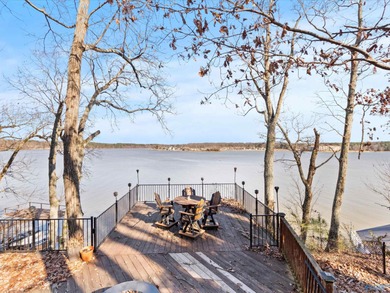 Magnificent deep-water riverfront retreat with stunning - photo 30